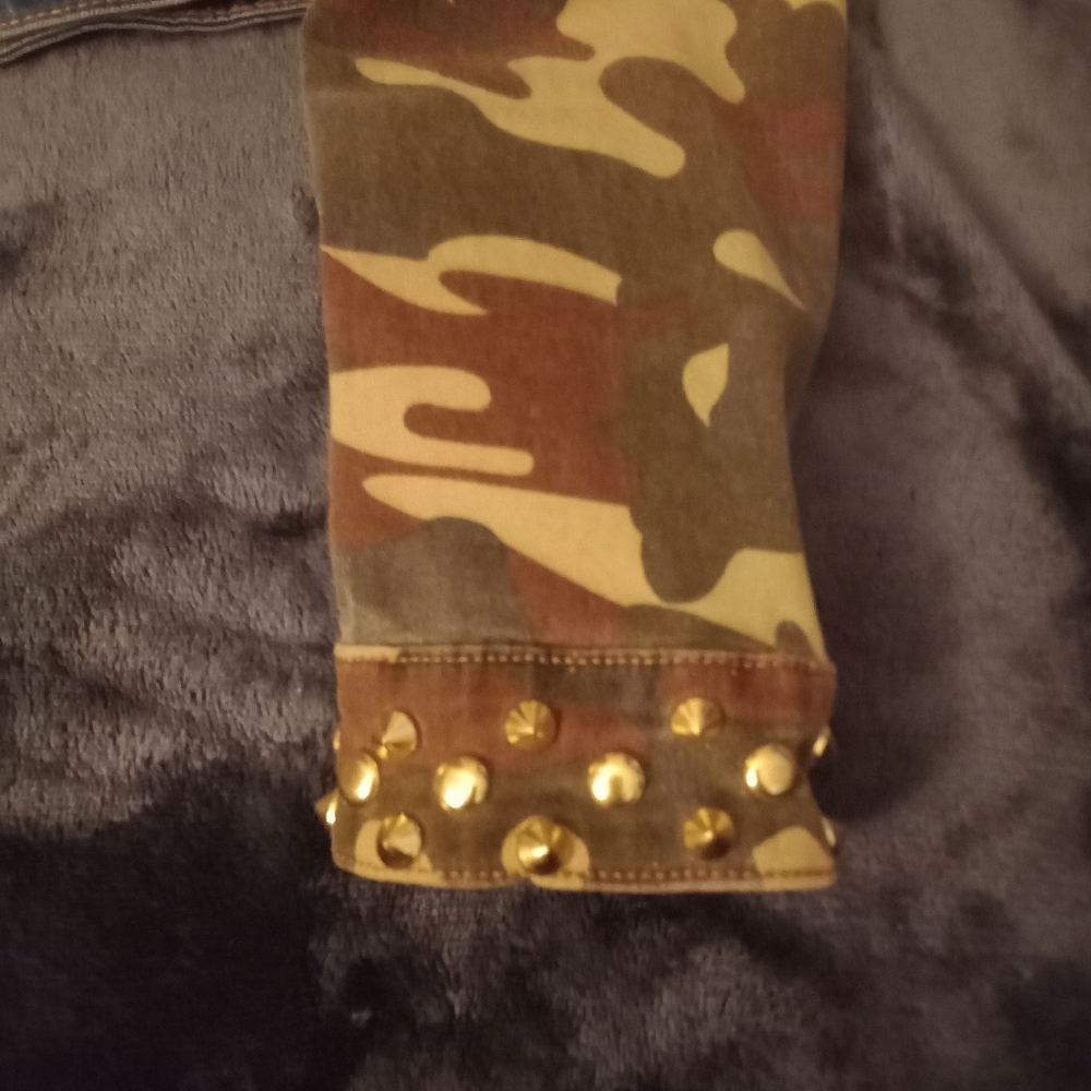 Jean jacket - Picture 2 of 6